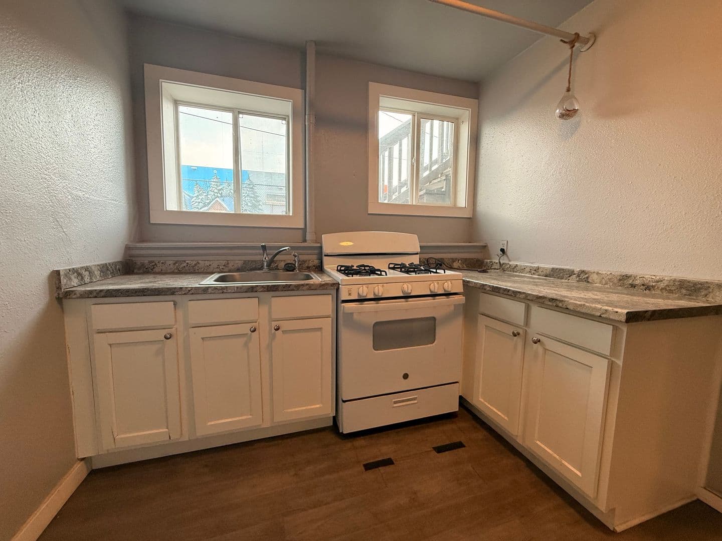 Denver Apartment: 1767 S Broadway