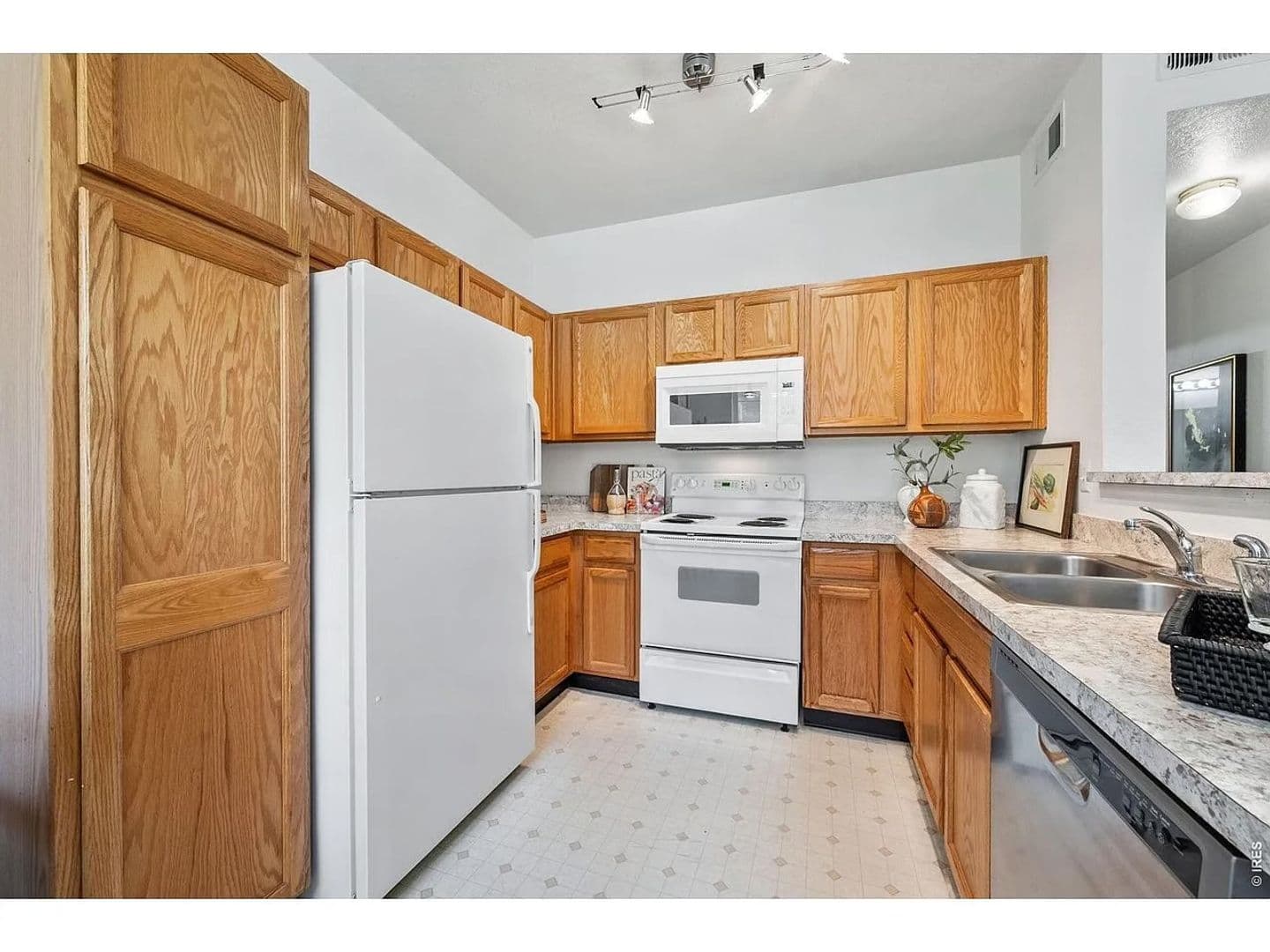 Fort Collins House: 3002 W Elizabeth St