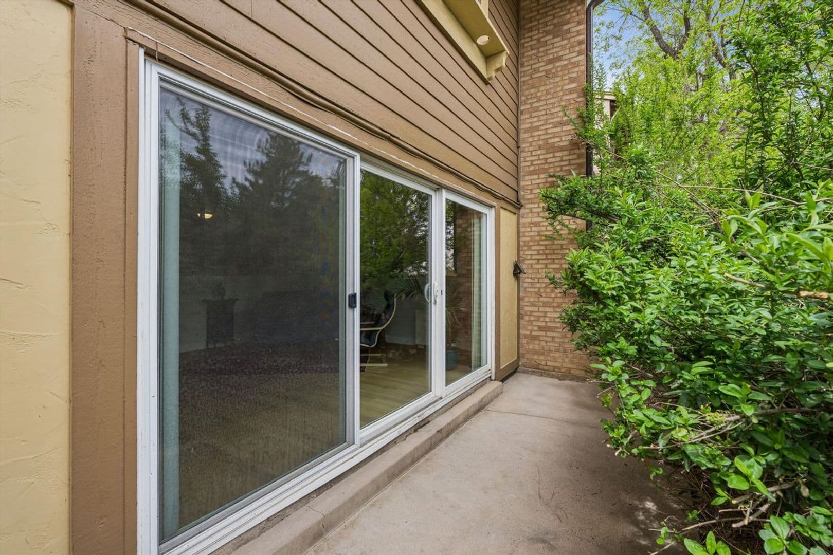 Boulder Condo: 3000 Colorado Ave #117E