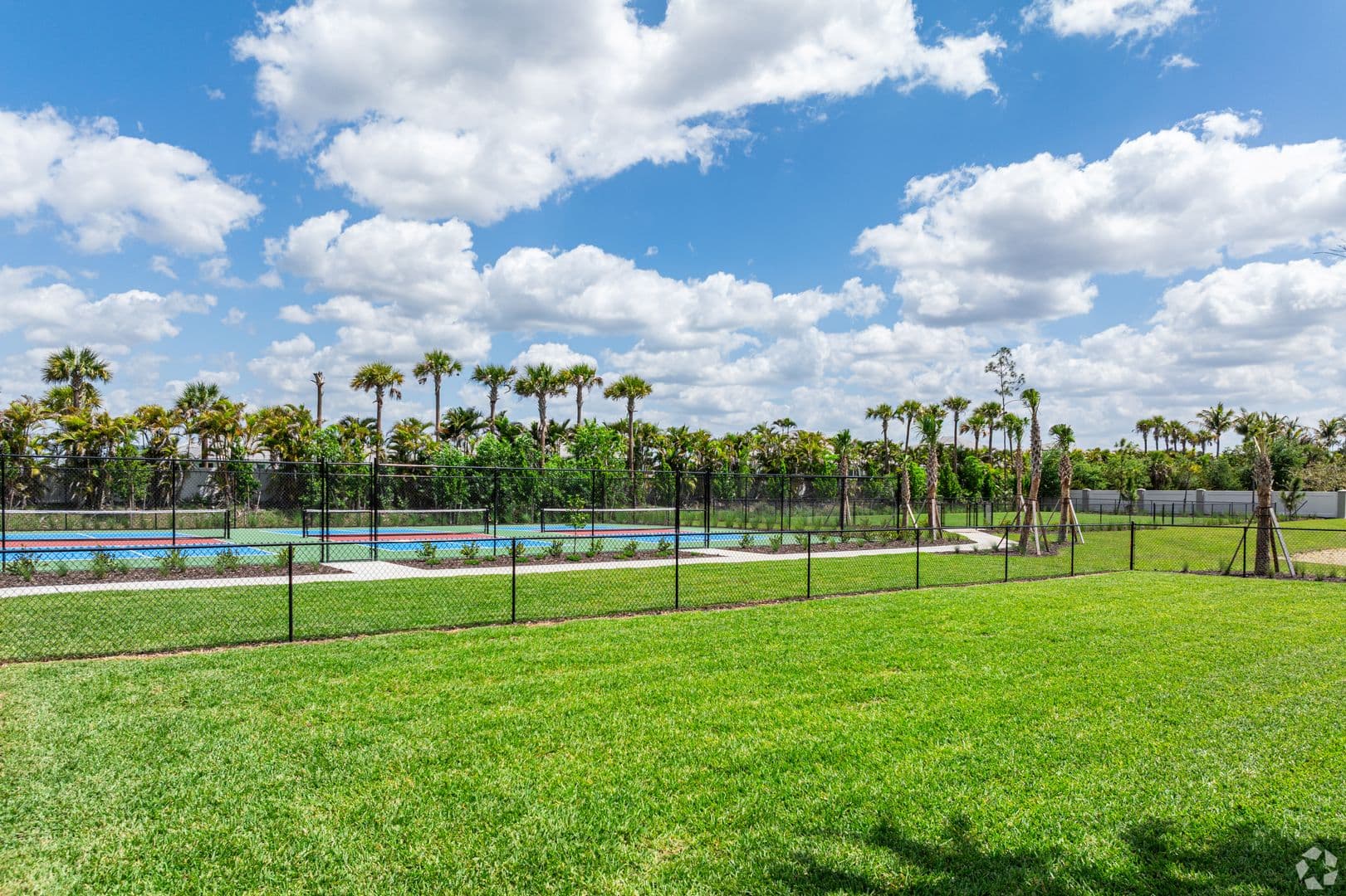 Naples Apartment: 3809 Azalea Park St.