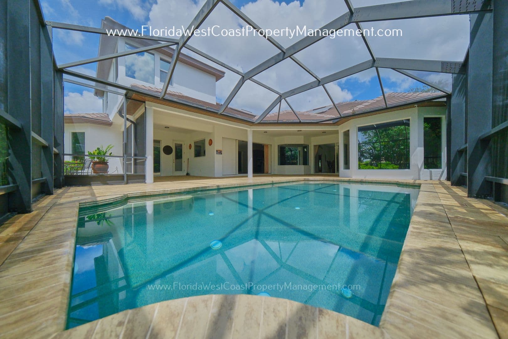 Bradenton House: 12810 Daisy Pl