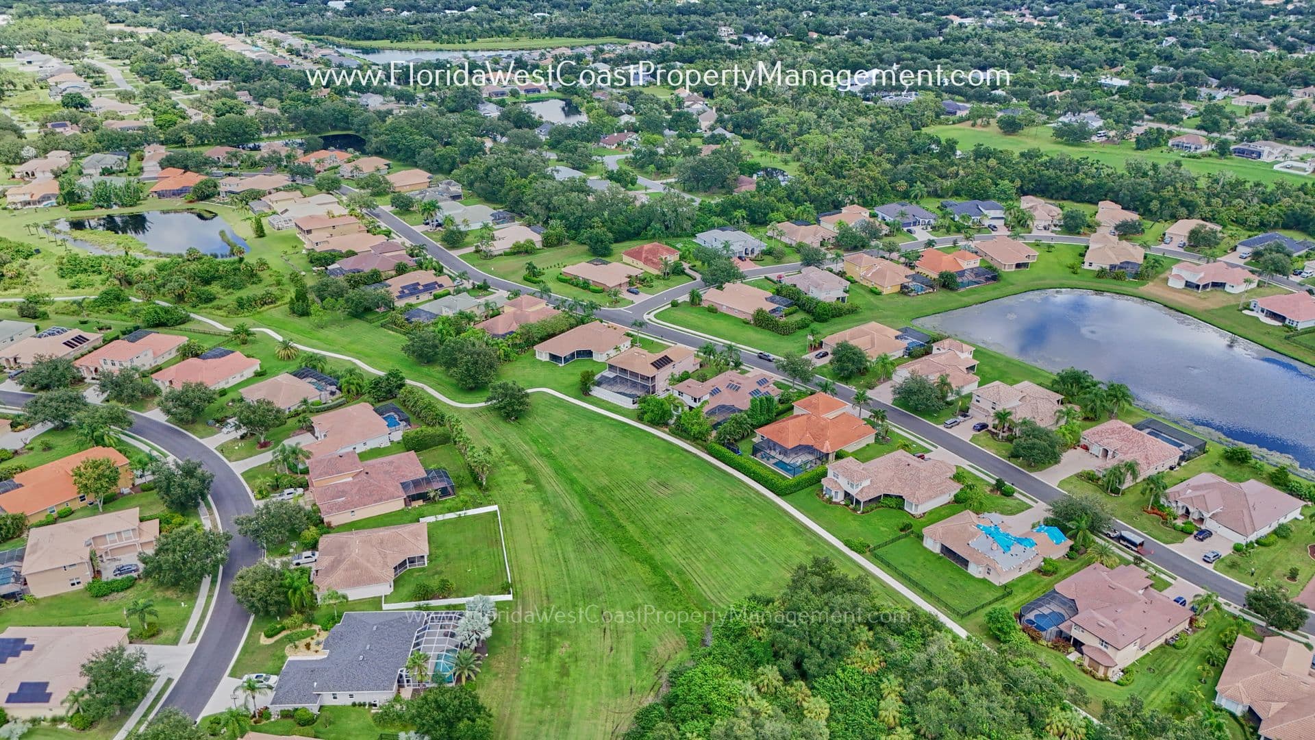 Bradenton House: 12810 Daisy Pl