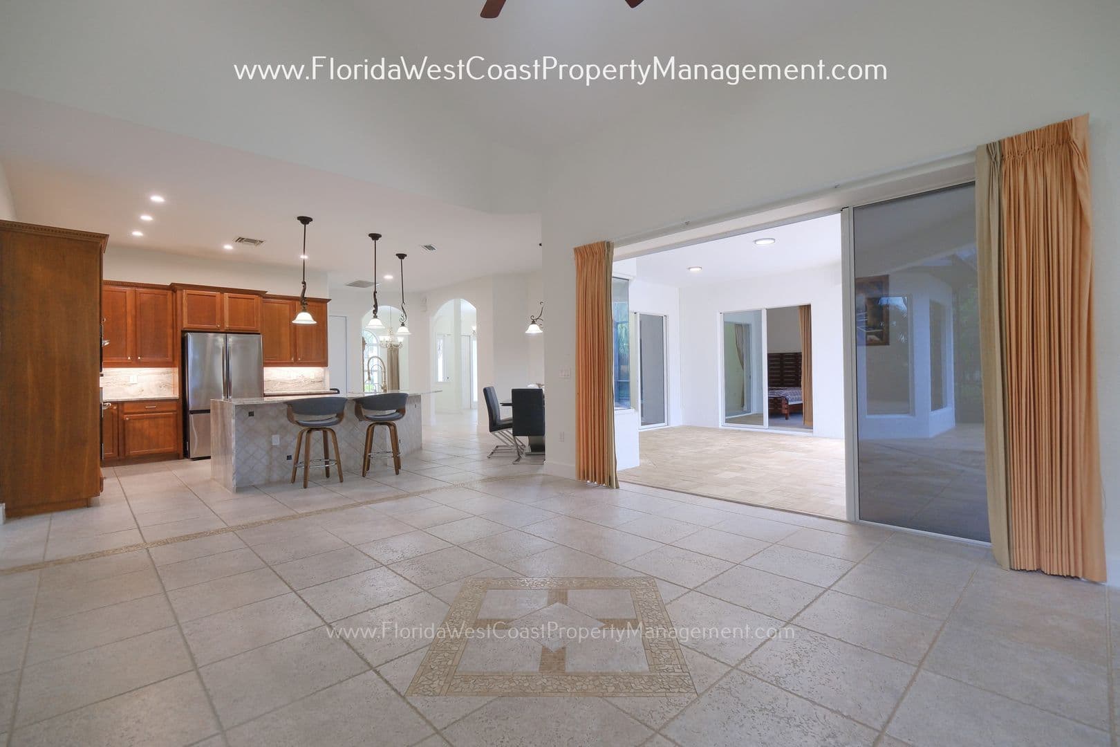Bradenton House: 12810 Daisy Pl