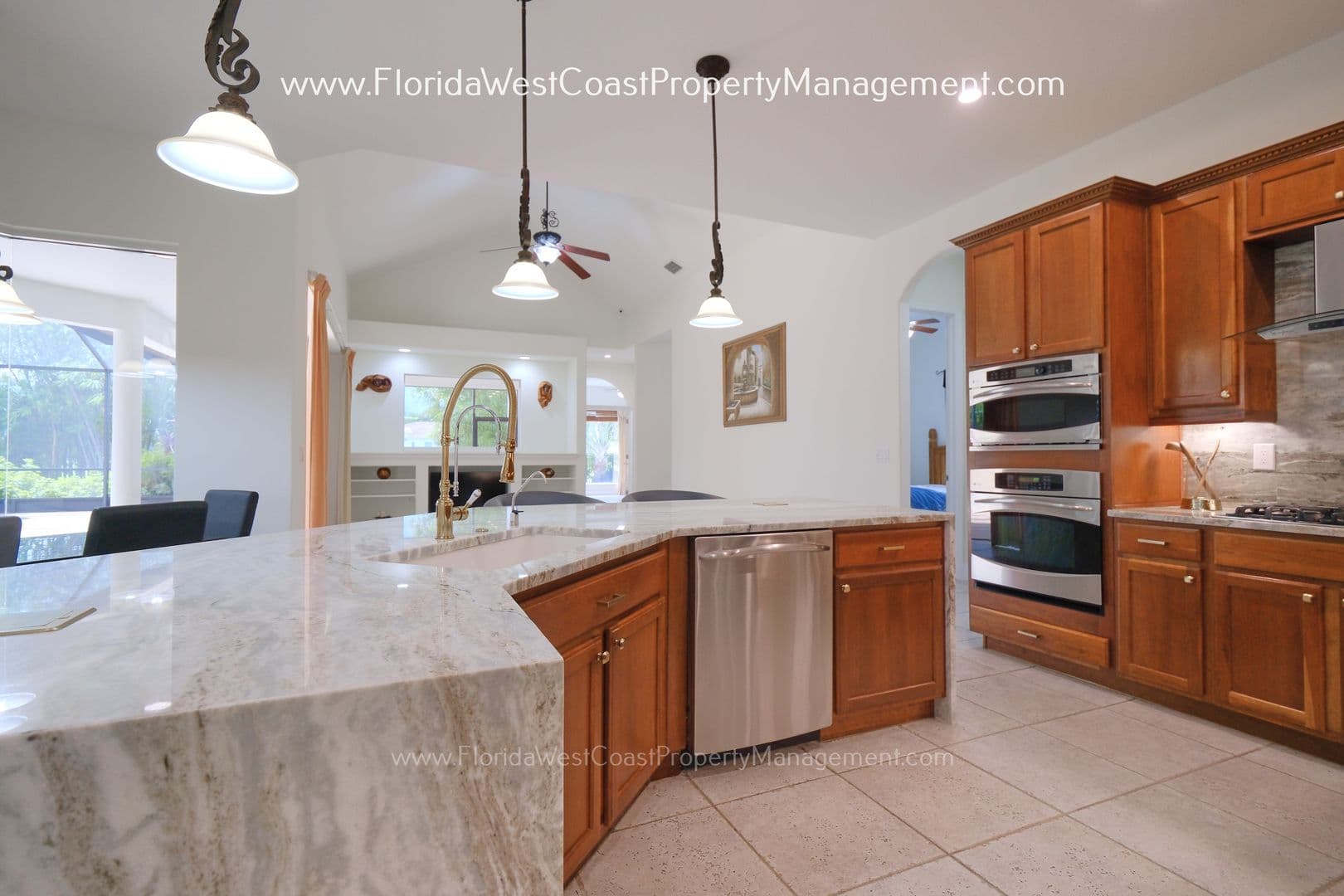 Bradenton House: 12810 Daisy Pl