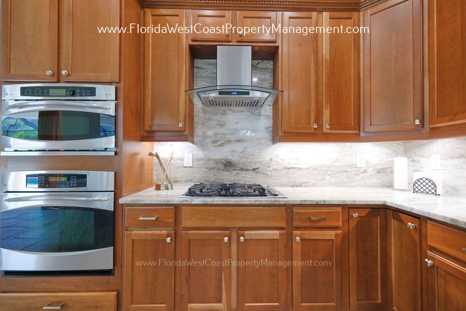 Bradenton House: 12810 Daisy Pl