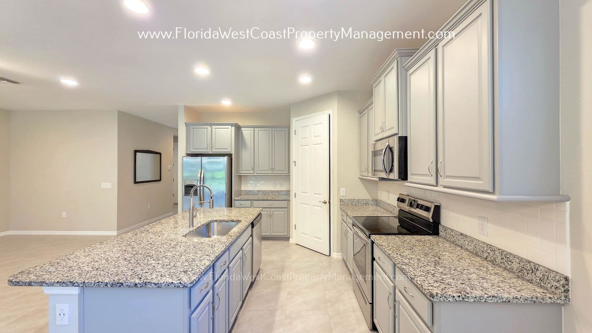 Venice House: 11960 Blazing Star Dr