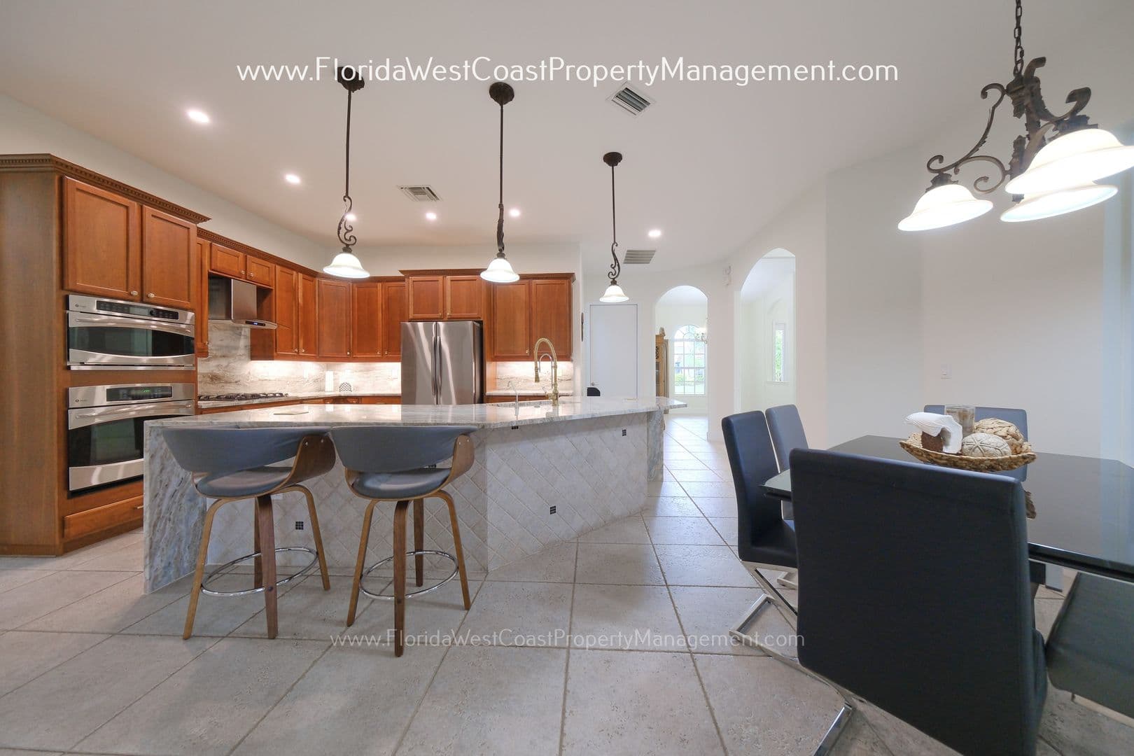 Bradenton House: 12810 Daisy Pl