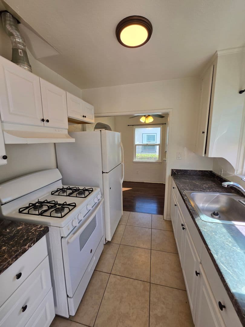 San Diego Apartment: 4366-4378 Maple Street