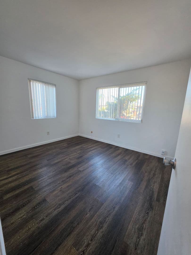 San Diego Apartment: 4881 70th Street