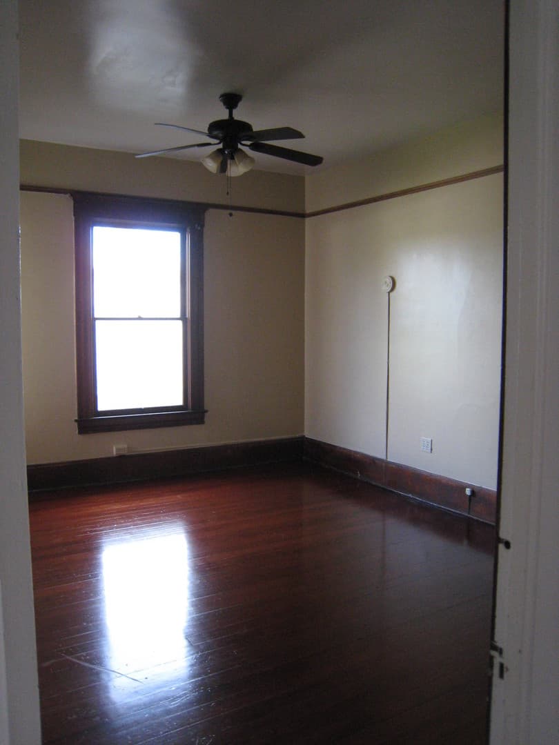 San Diego Apartment: 2542-2552 A Street