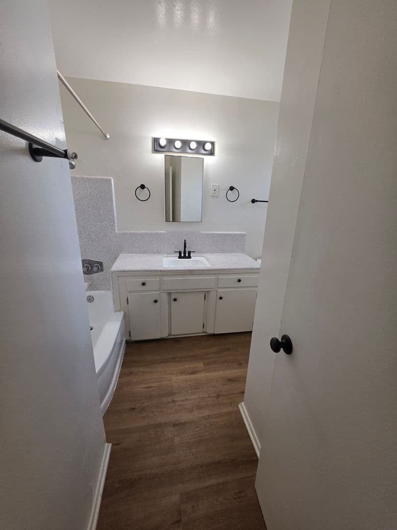 San Diego Apartment: 3522 College Ave
