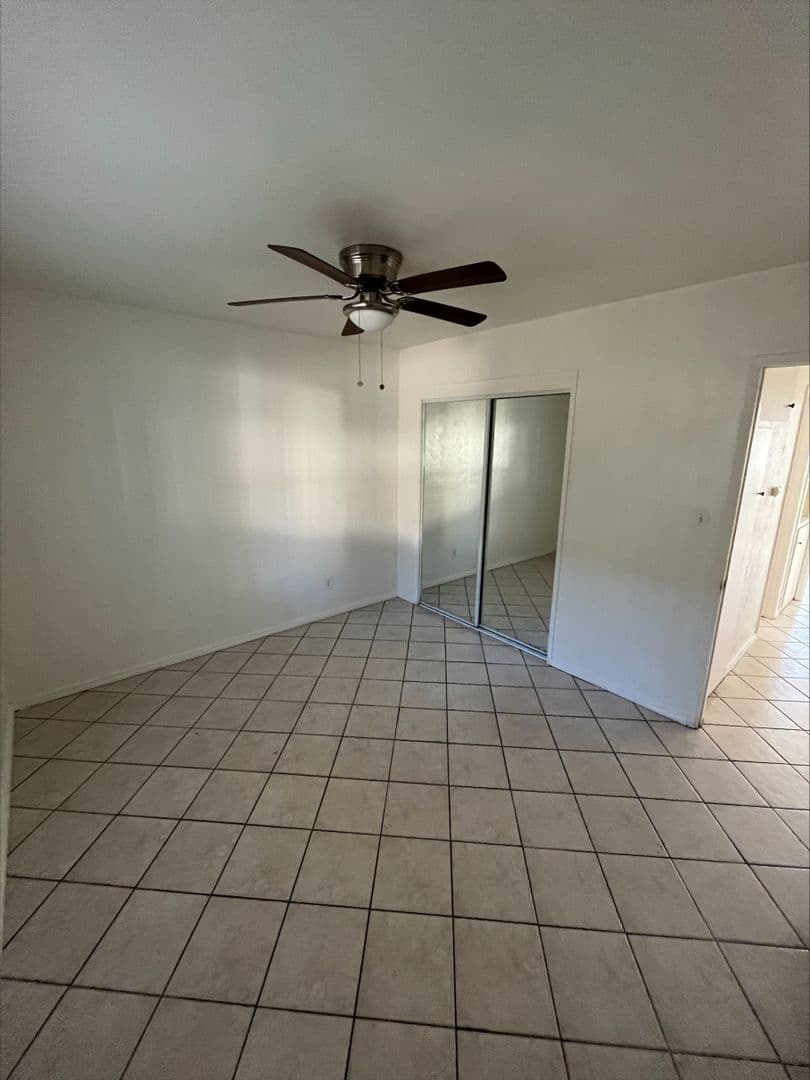 La Mesa Apartment: 4434-4442 Rosebud Lane A-D