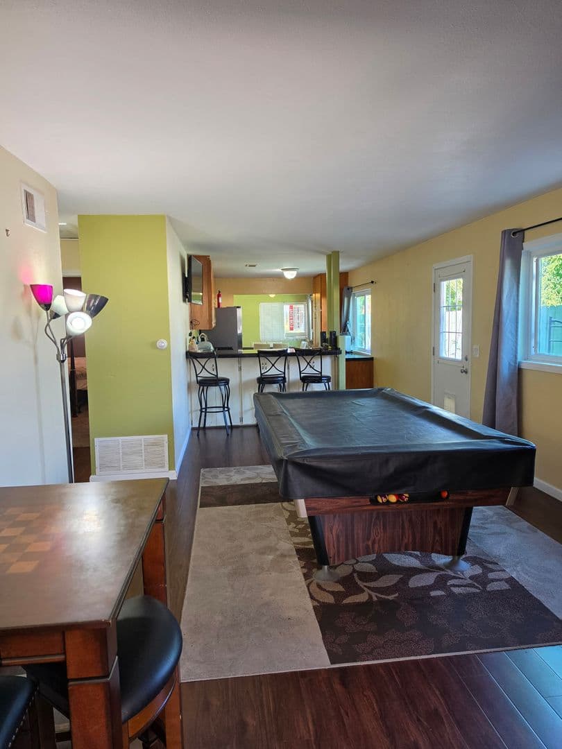 Spring Valley House: 2059 Terraspiro Ave