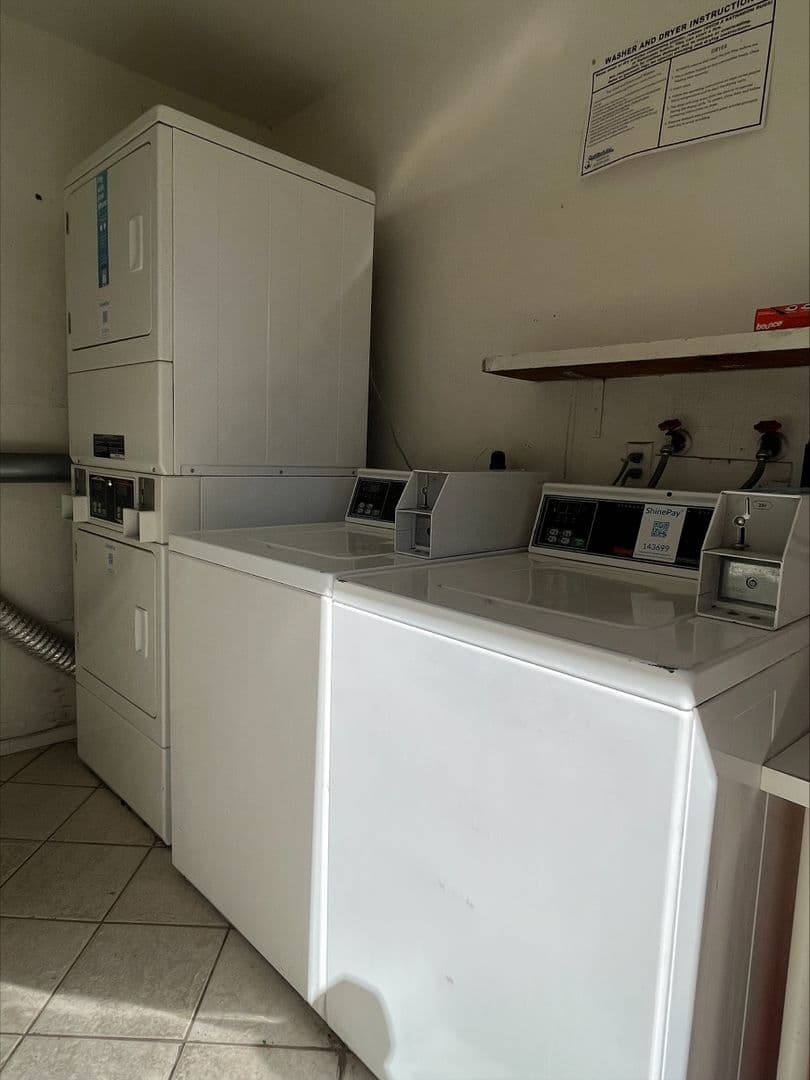 La Mesa Apartment: 4434-4442 Rosebud Lane A-D