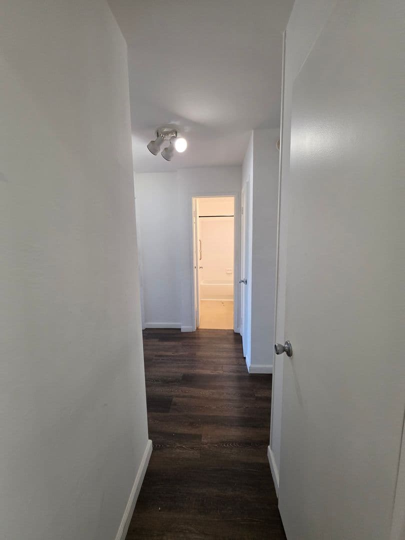 San Diego Apartment: 4881 70th Street