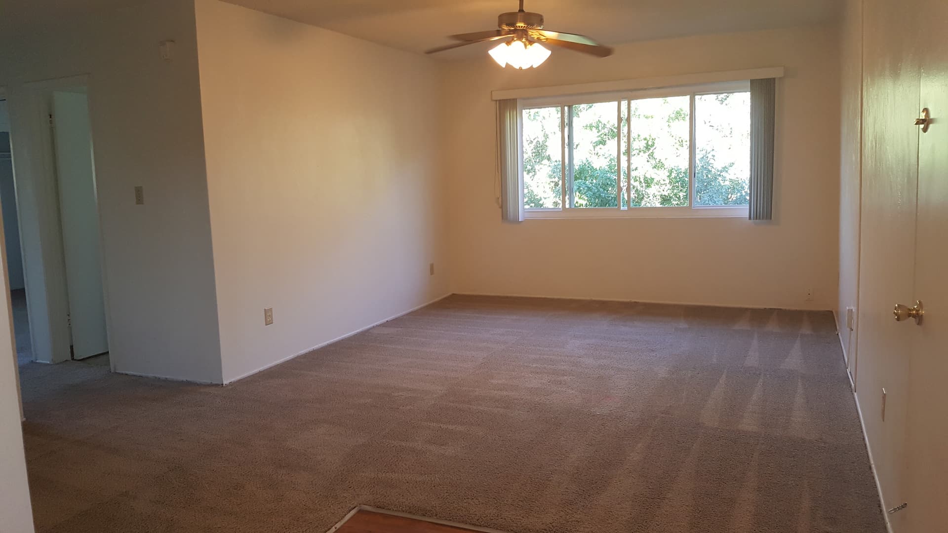 La Mesa Apartment: 4453-55 Rosebud Lane
