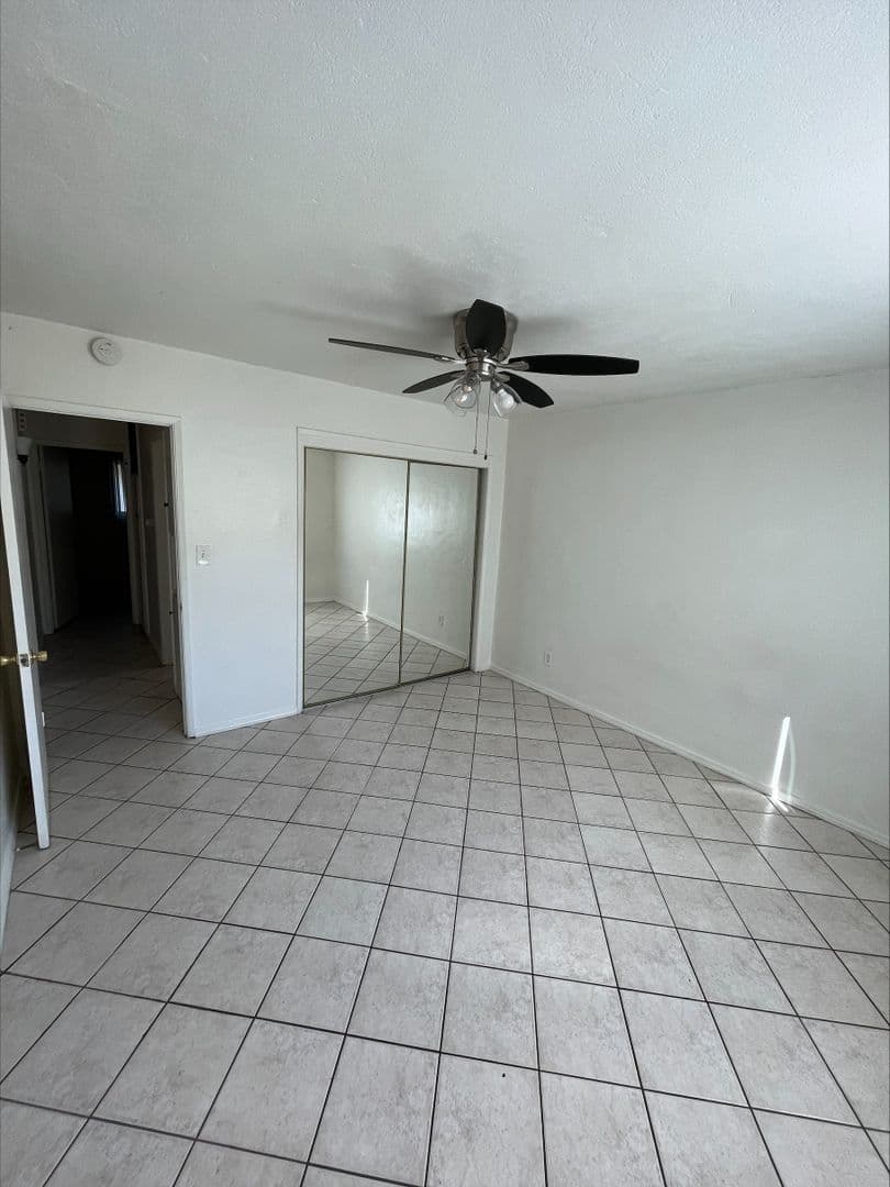 La Mesa Apartment: 4434-4442 Rosebud Lane A-D