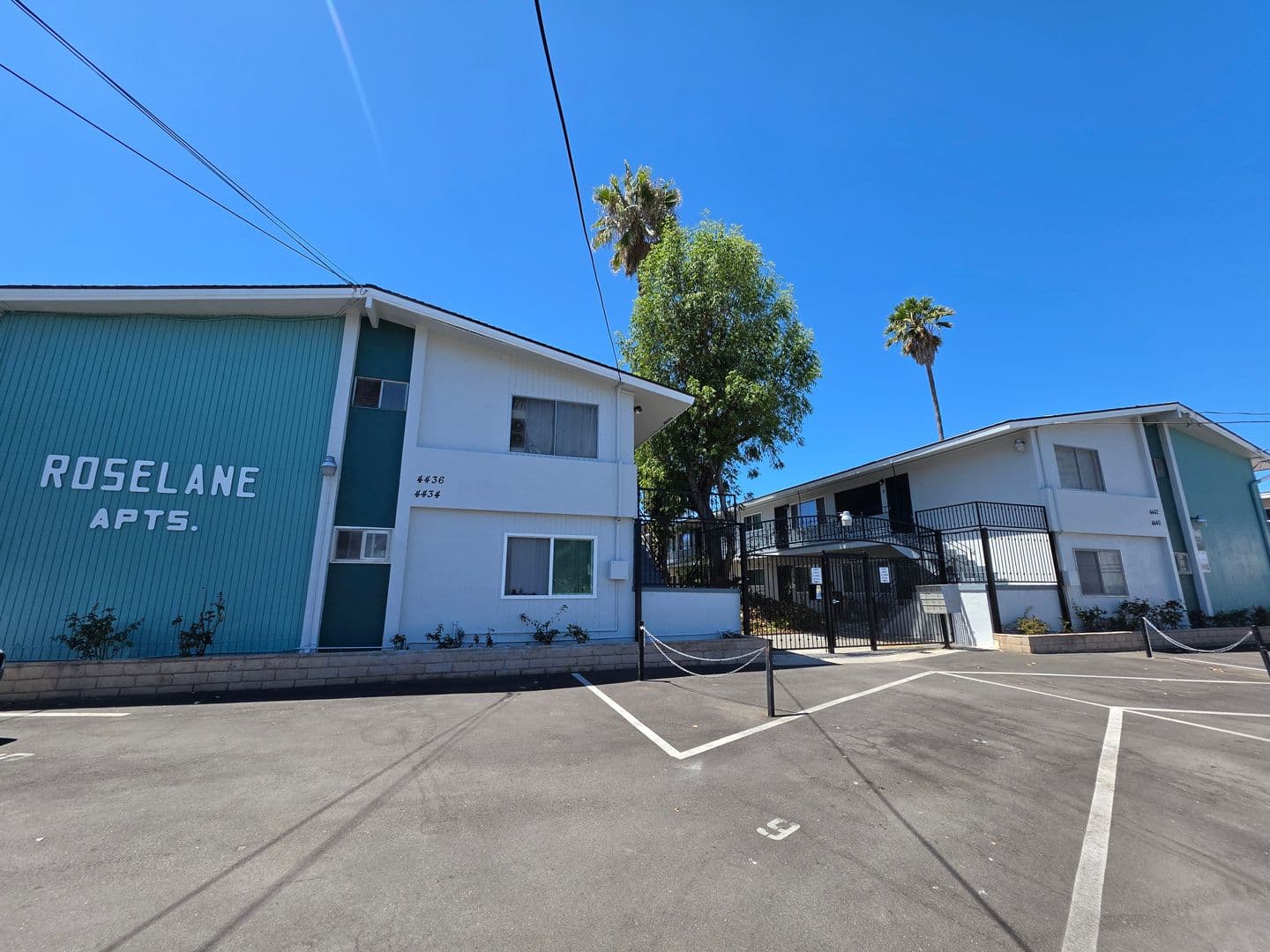 La Mesa Apartment: 4434-4442 Rosebud Lane A-D