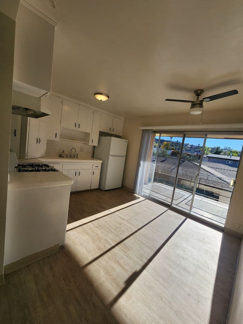 La Mesa Apartment: 4434-4442 Rosebud Lane A-D