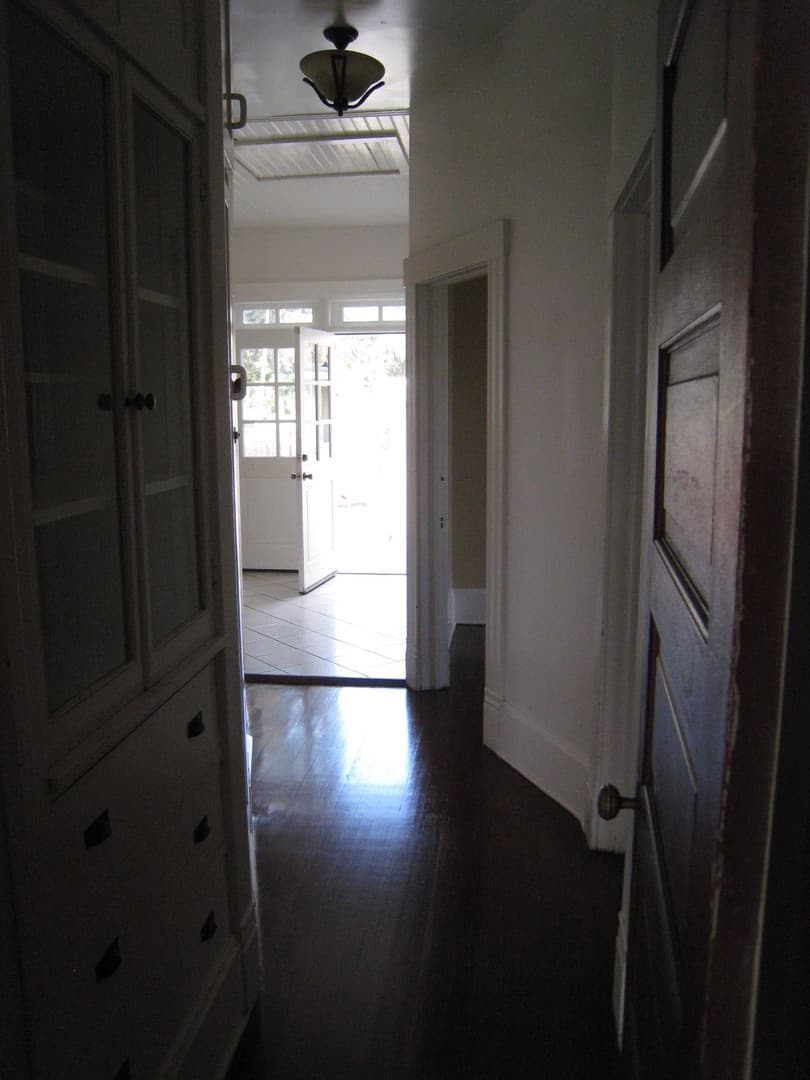 San Diego Apartment: 2542-2552 A Street