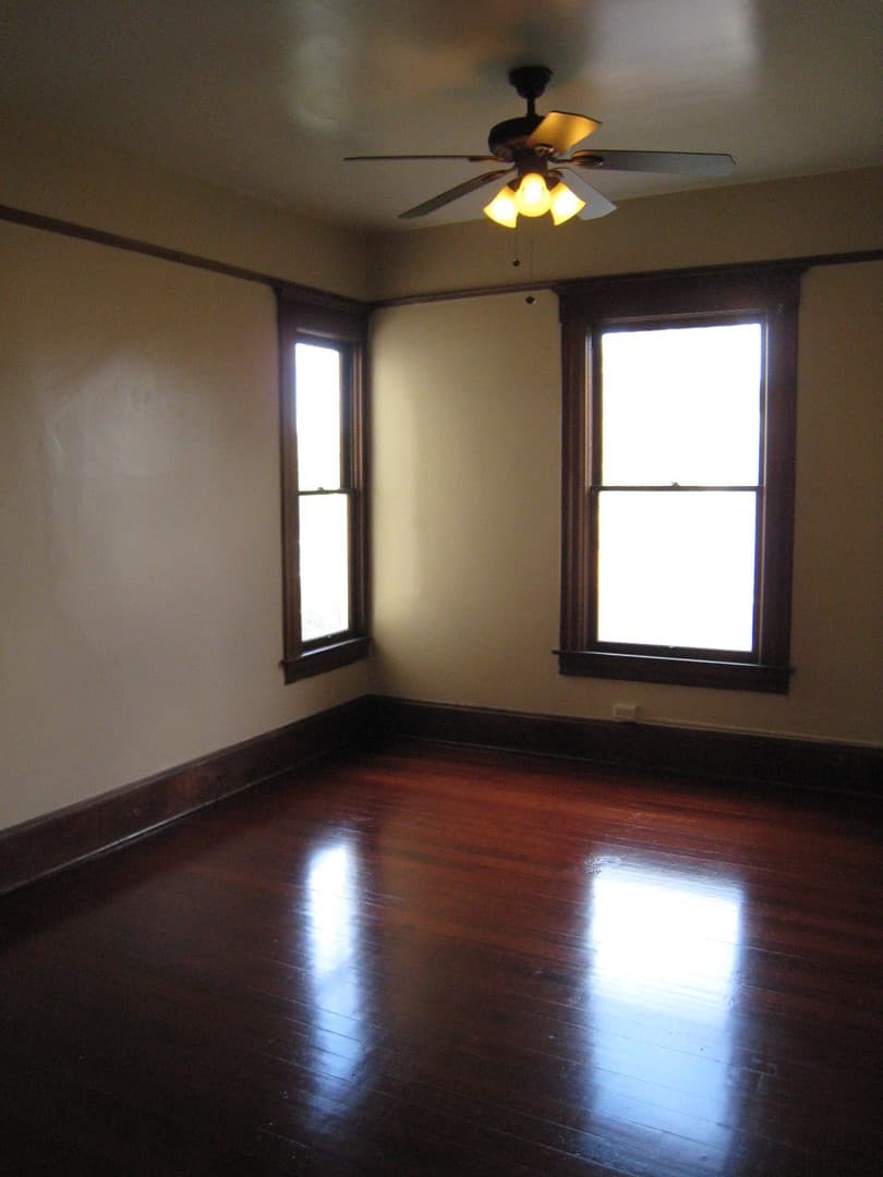 San Diego Apartment: 2542-2552 A Street