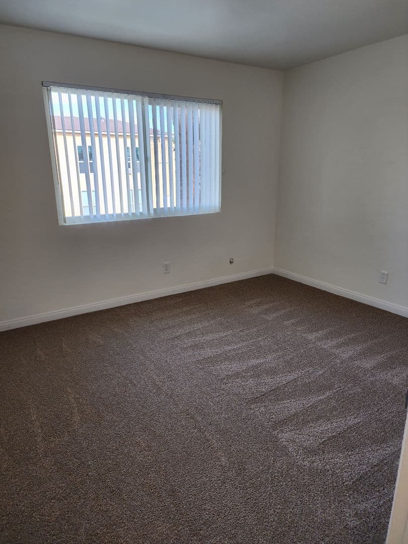 San Diego Apartment: 4881 70th Street