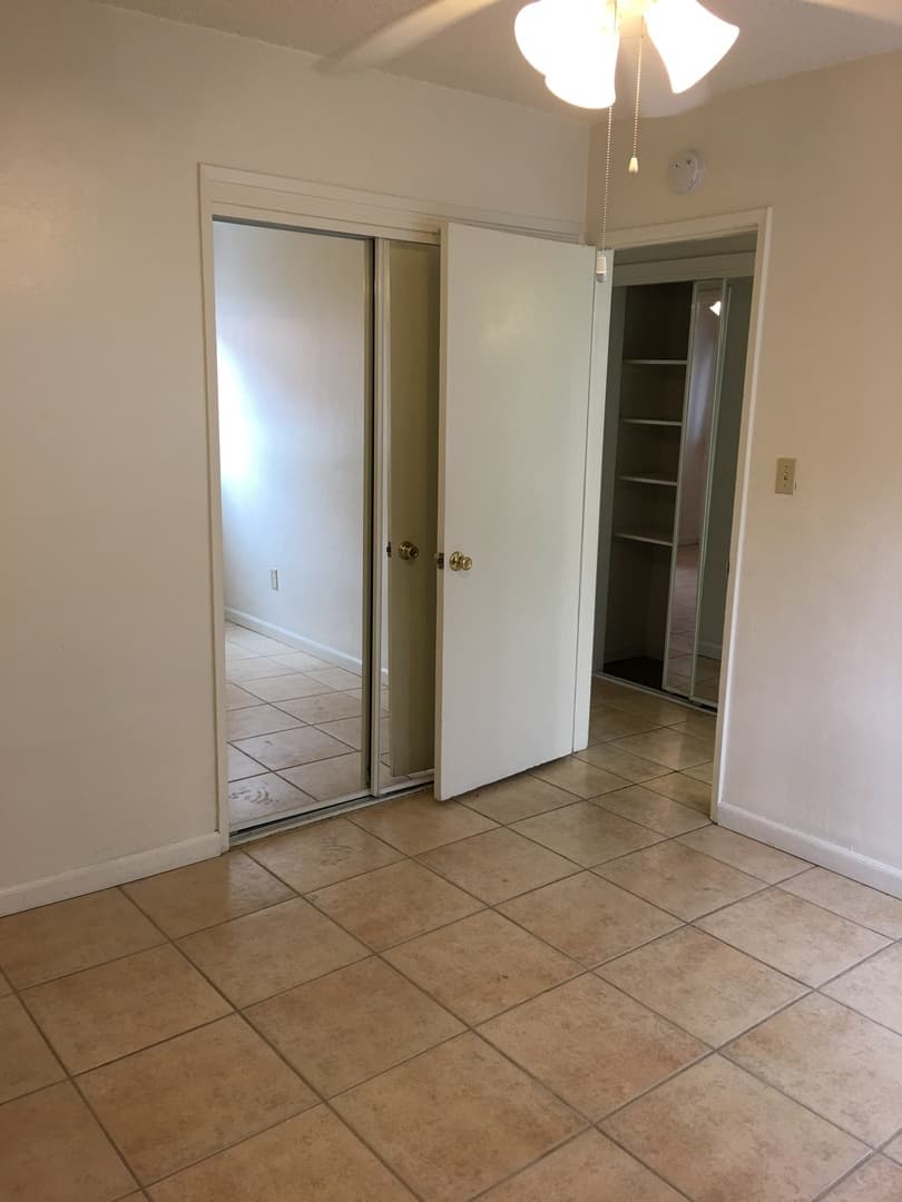 La Mesa Apartment: 4453-55 Rosebud Lane
