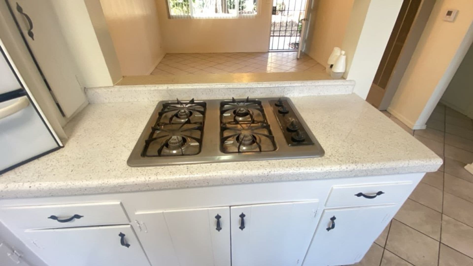 La Mesa Apartment: 4434-4442 Rosebud Lane A-D