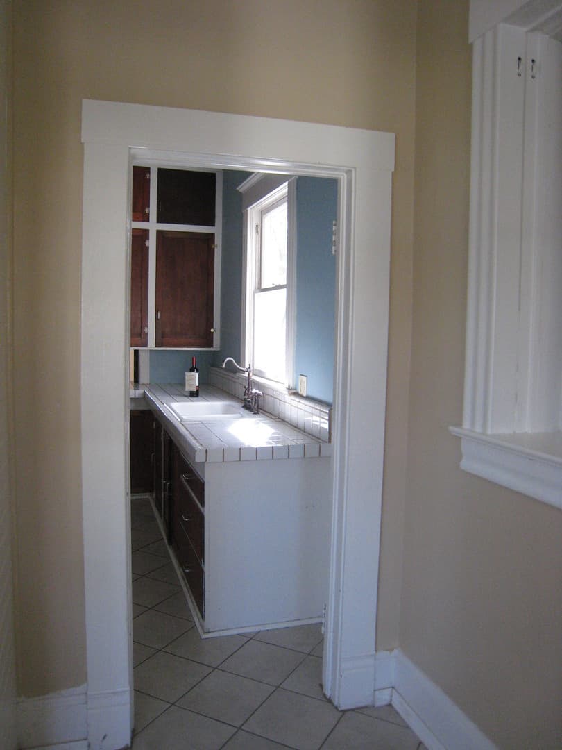 San Diego Apartment: 2542-2552 A Street