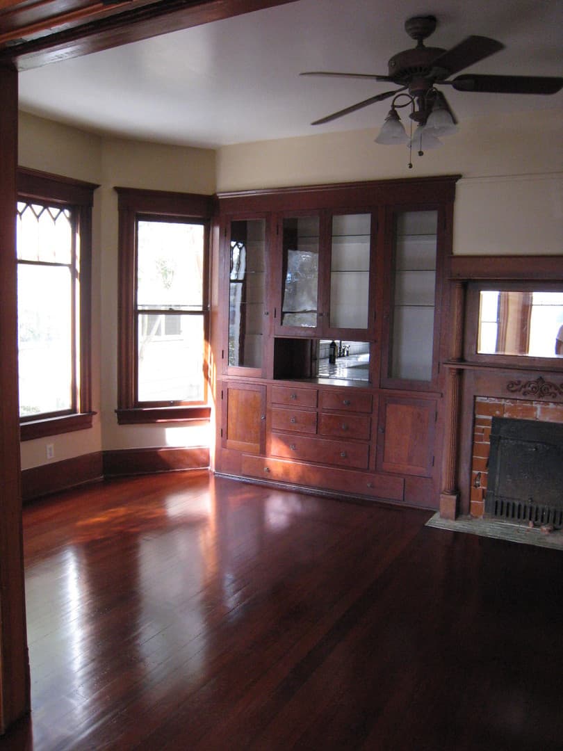 San Diego Apartment: 2542-2552 A Street