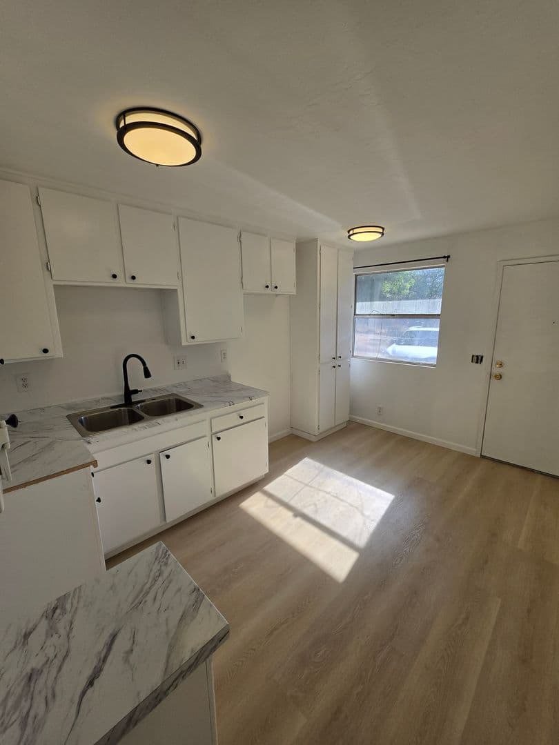 El Cajon Apartment: 1237 Lyons Lane A,B,C,D,
