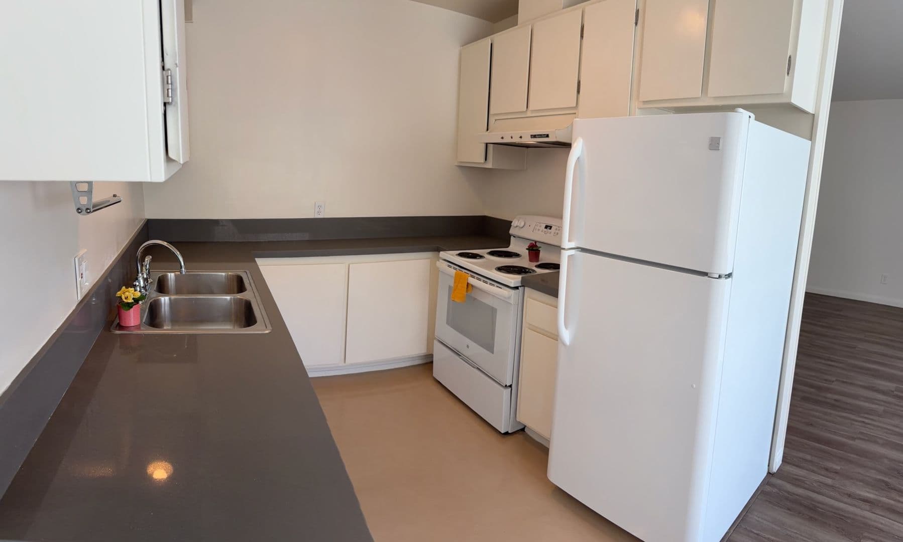 San Diego Apartment: 4881 70th Street