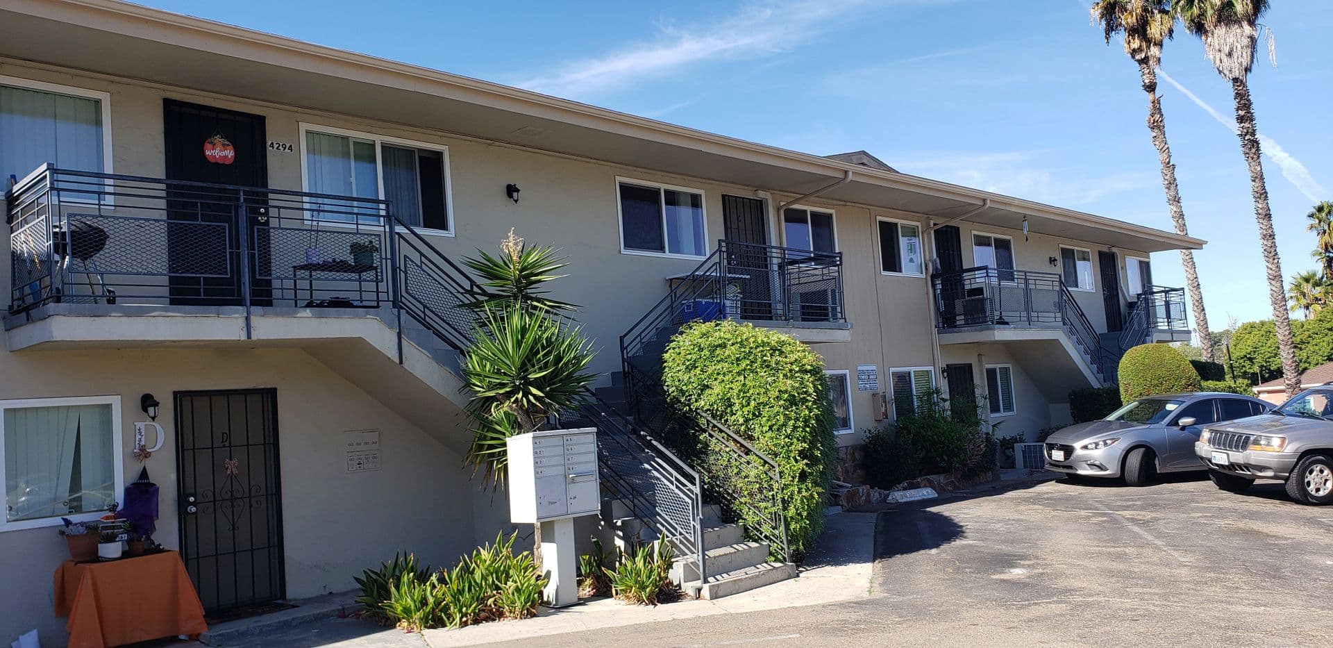 La Mesa Apartment: 4290-94 Schoolridge Ln