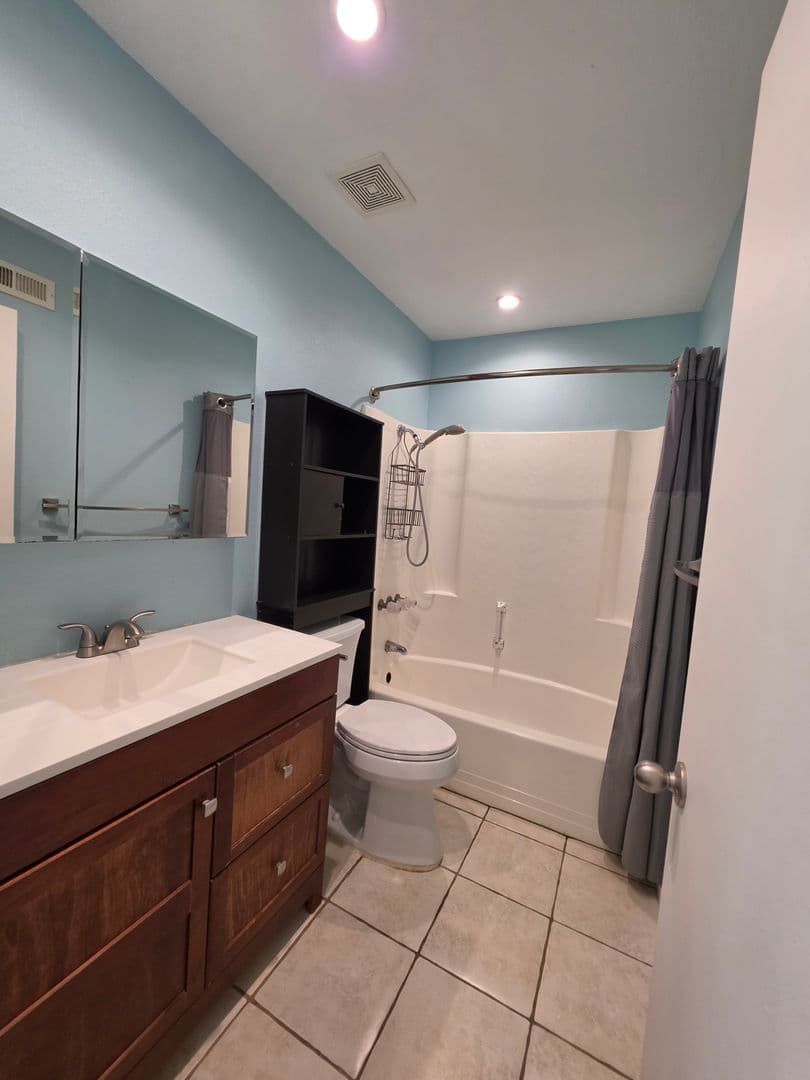 Spring Valley House: 2059 Terraspiro Ave