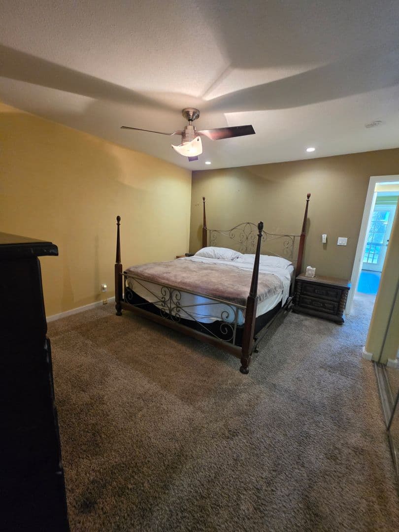 Spring Valley House: 2059 Terraspiro Ave