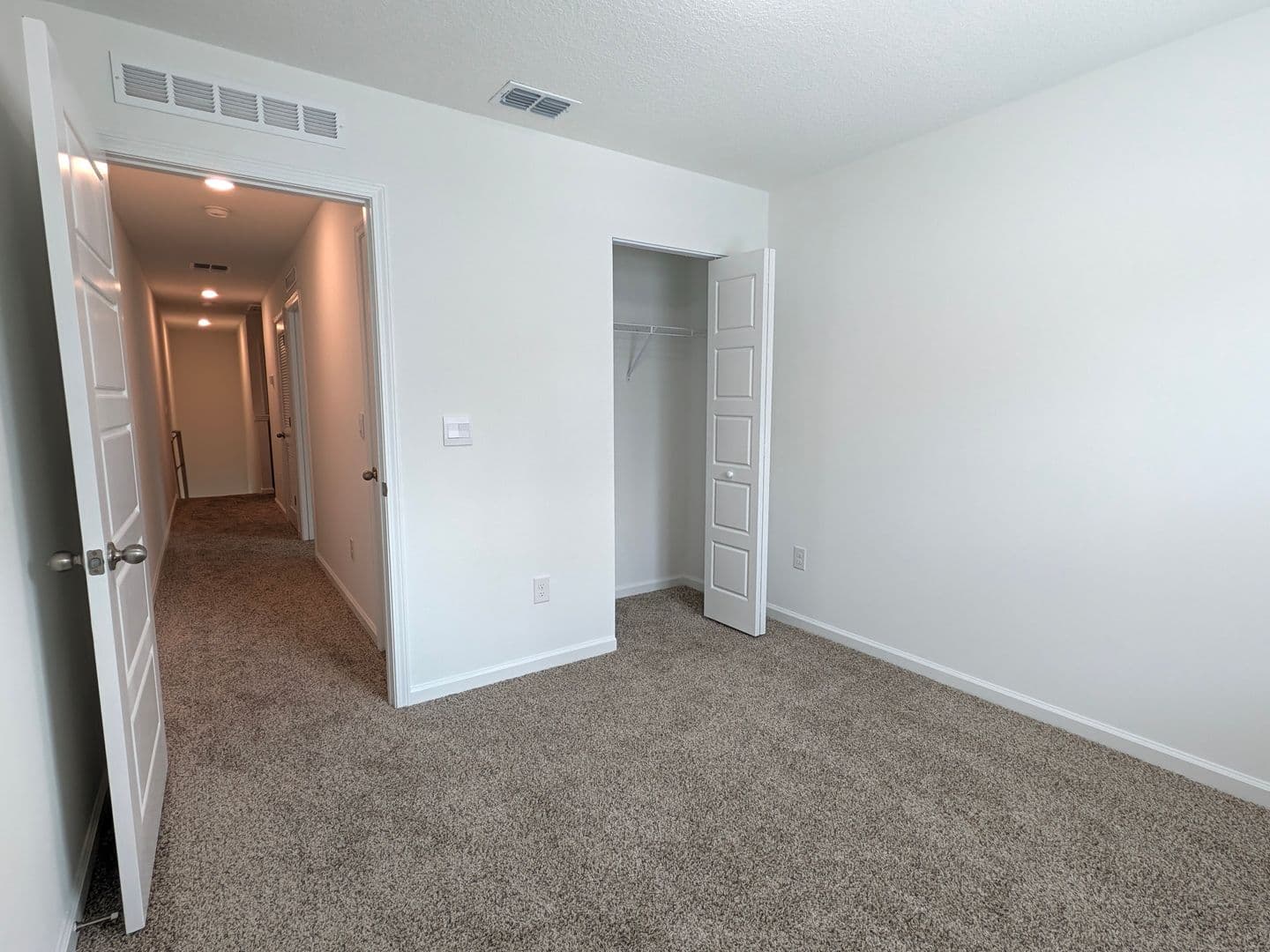 Jacksonville Townhome: 3202 Schoolmarm St