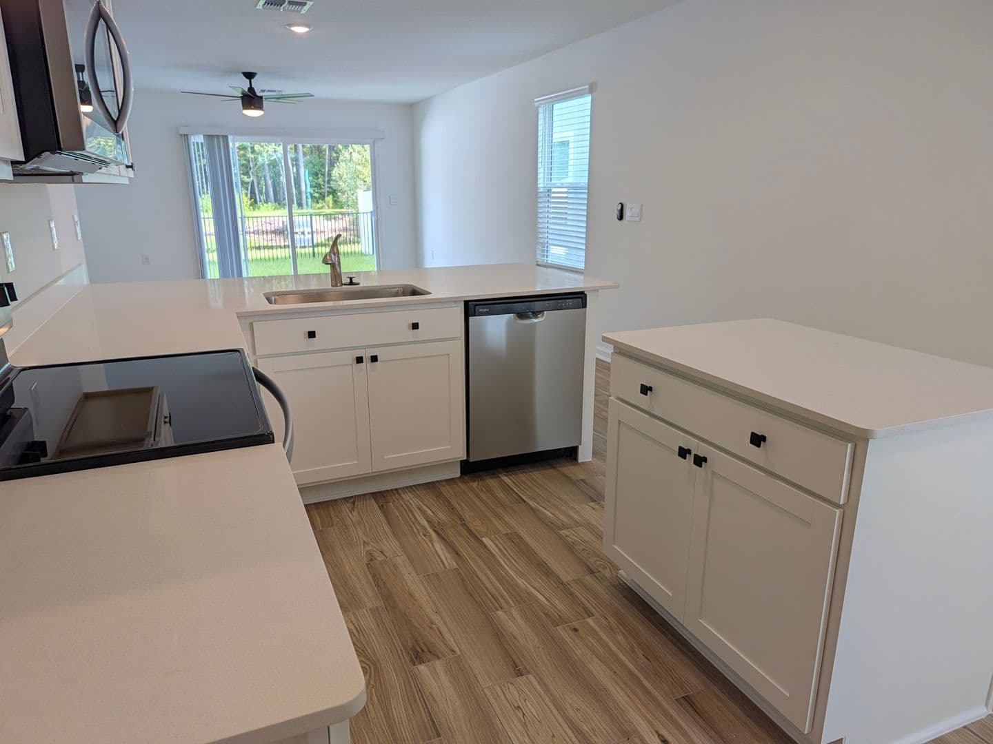 Jacksonville Townhome: 3221 Schoolmarm St