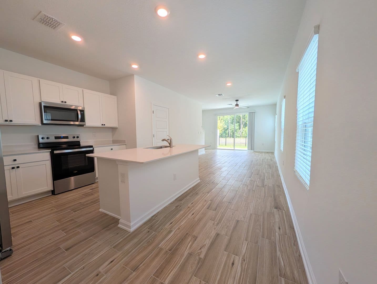 Jacksonville Townhome: 3210 Schoolmarm St