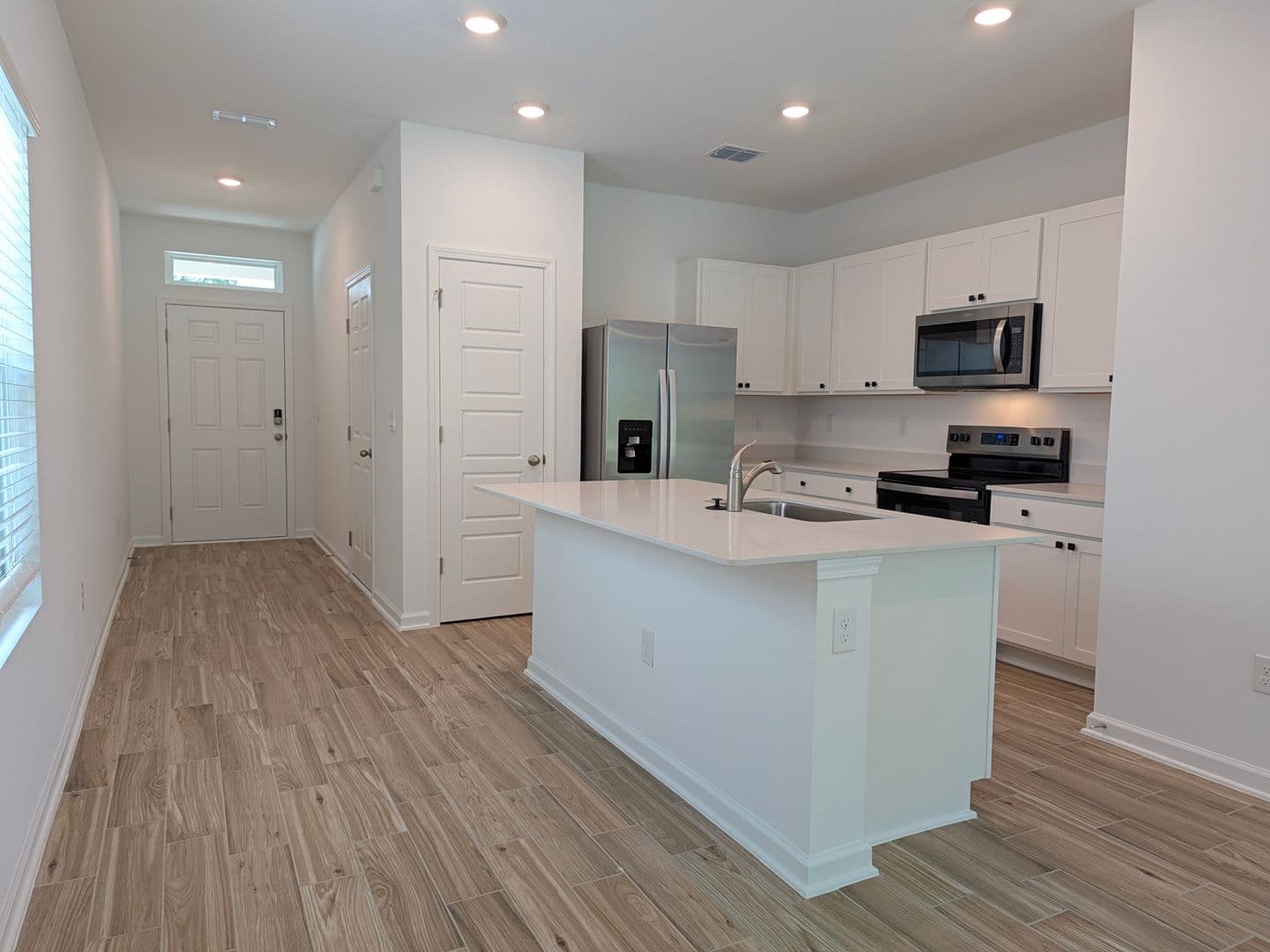 Jacksonville Townhome: 3202 Schoolmarm St