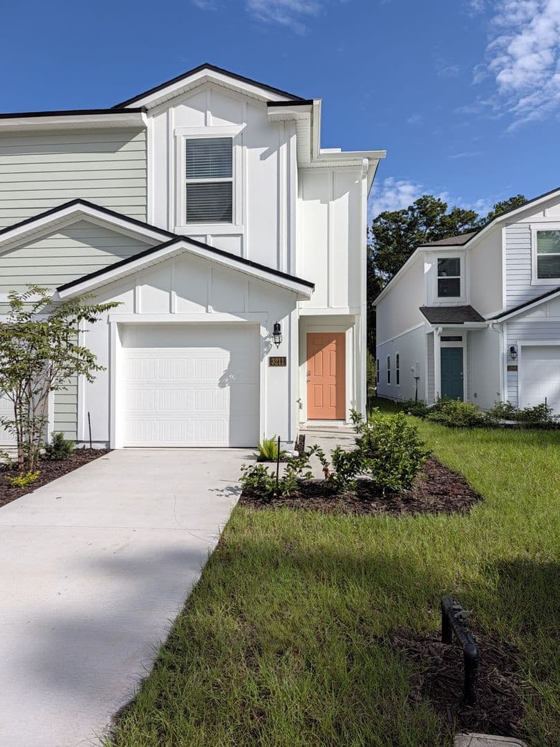 Jacksonville Townhome: 3213 Schoolmarm St