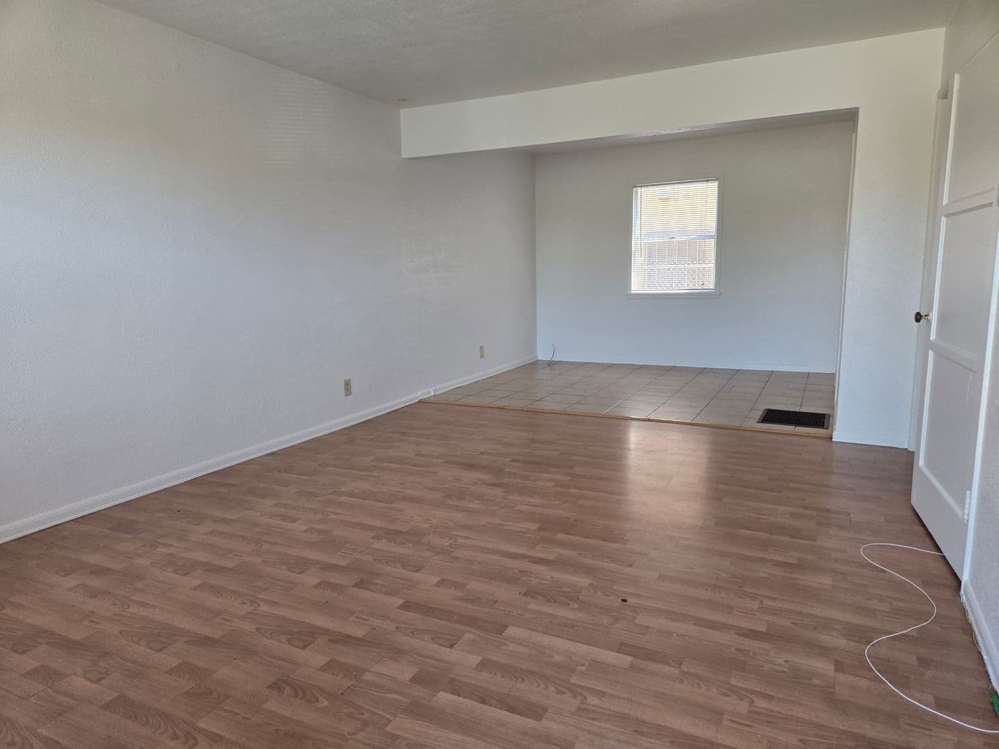 LONG BEACH Apartment: 2290 LOCUST AVE.