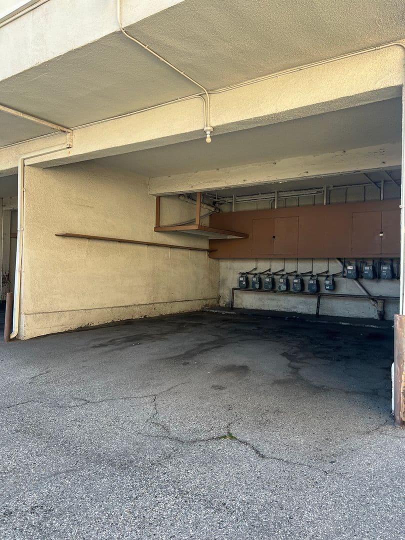ALHAMBRA Apartment: 100 E. COMMONWEALTH AVE