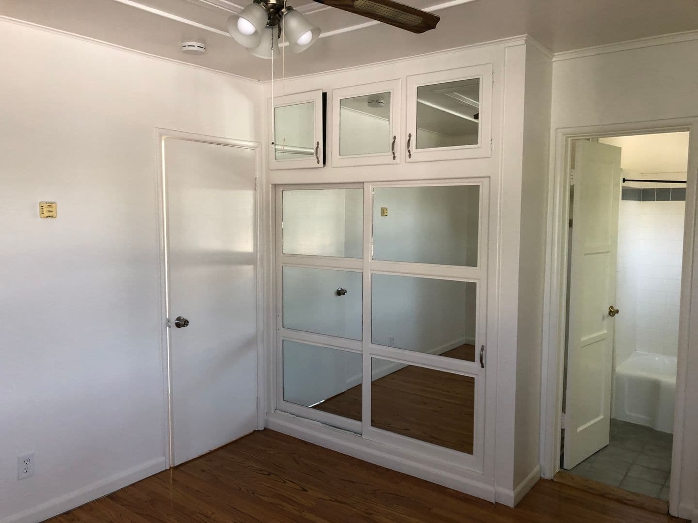 PASADENA Apartment: 50-58 HARKNESS AVE.