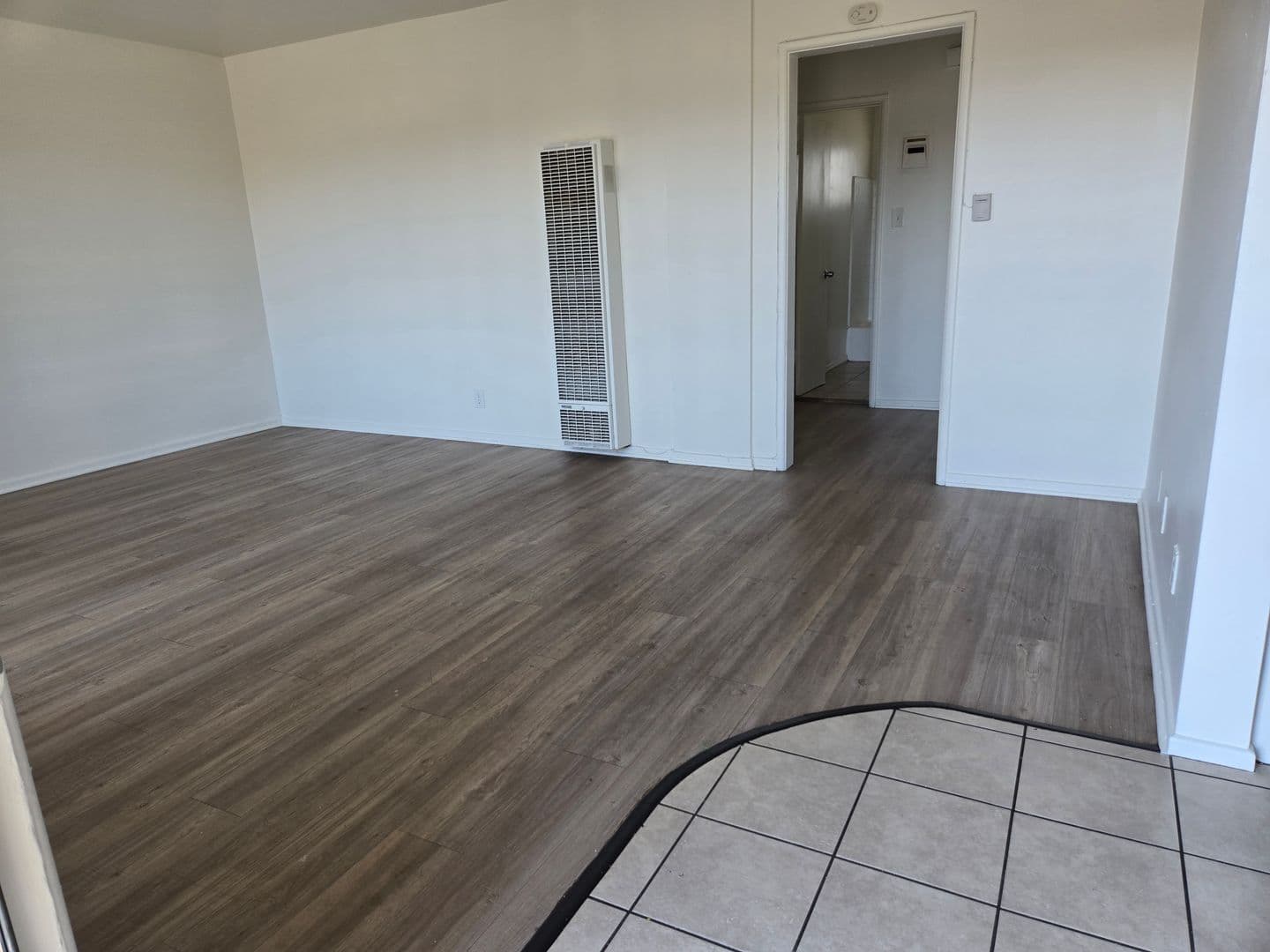 LONG BEACH Apartment: 1834 PINE AVE
