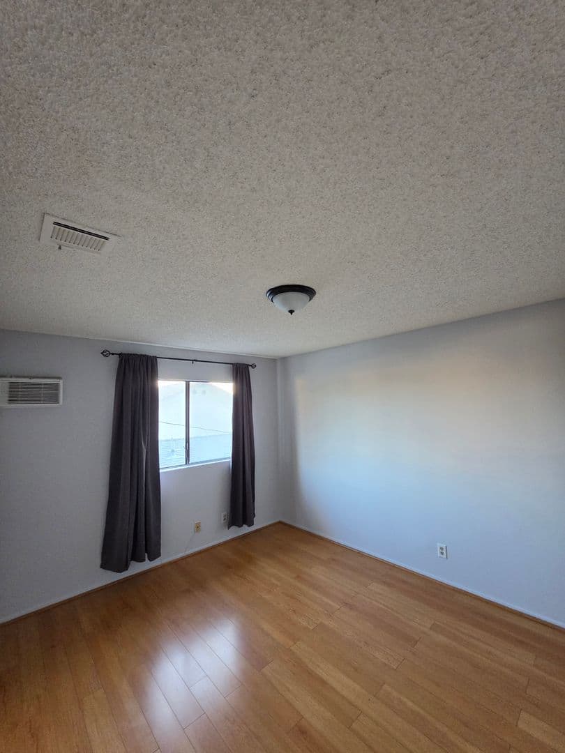 SAN GABRIEL Apartment: 927 S. CHARLOTTE AVE.