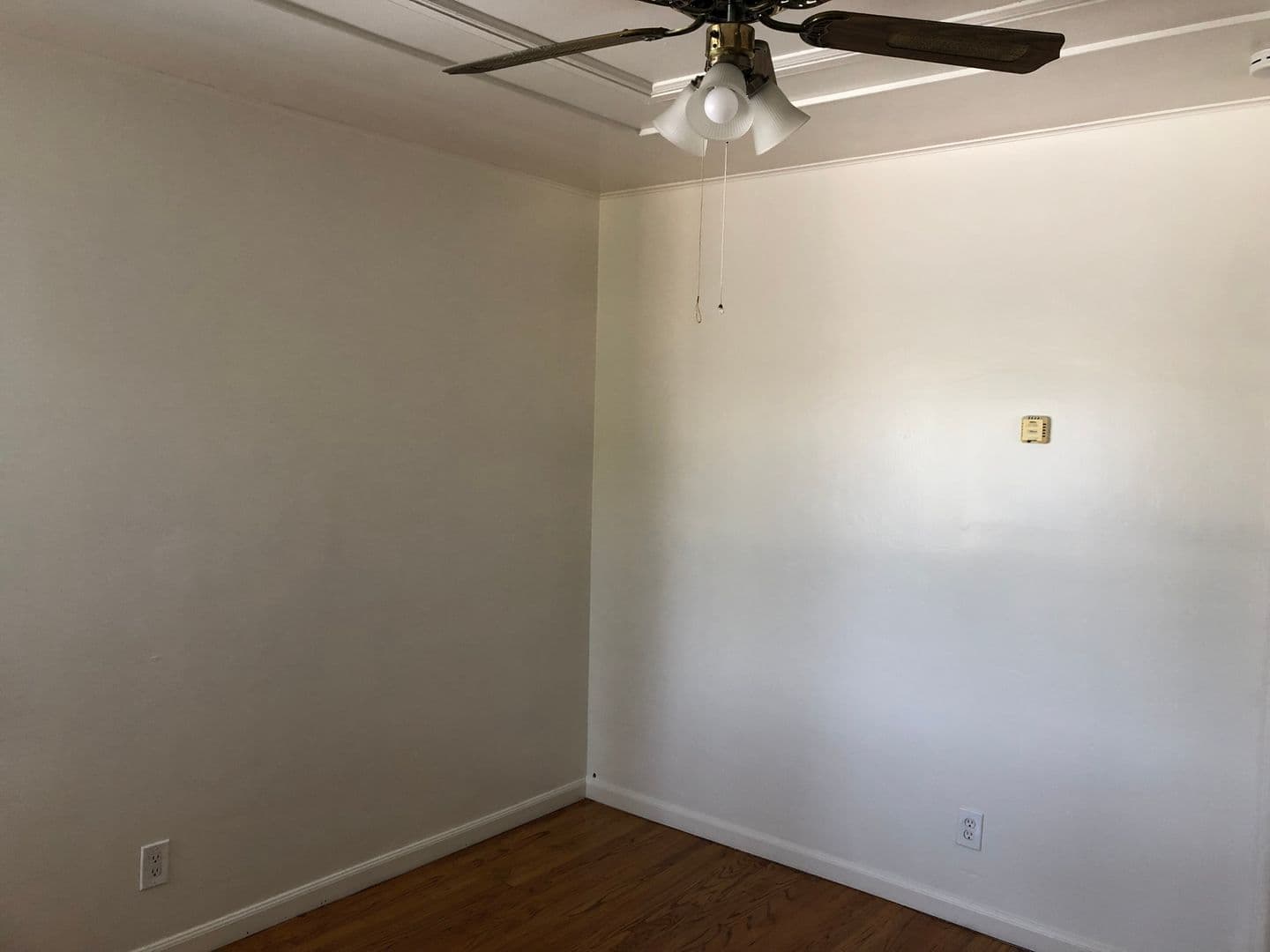 PASADENA Apartment: 50-58 HARKNESS AVE.