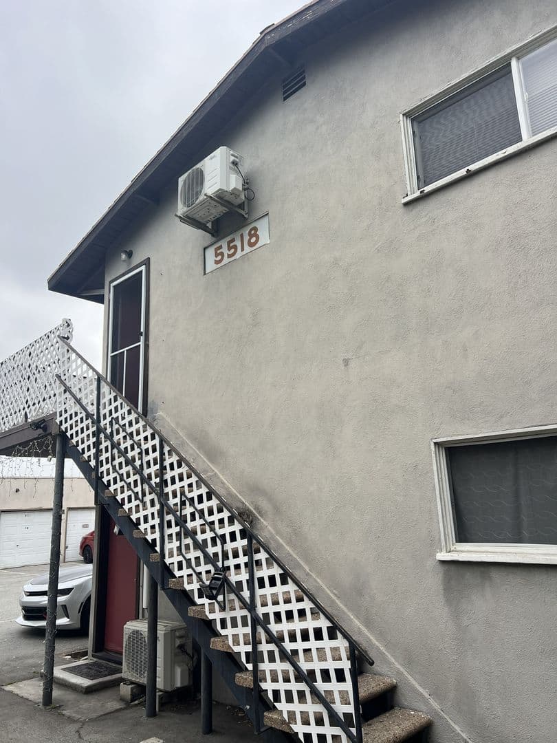 TEMPLE CITY Apartment: 5500-5526 ROSEMEAD BLVD.