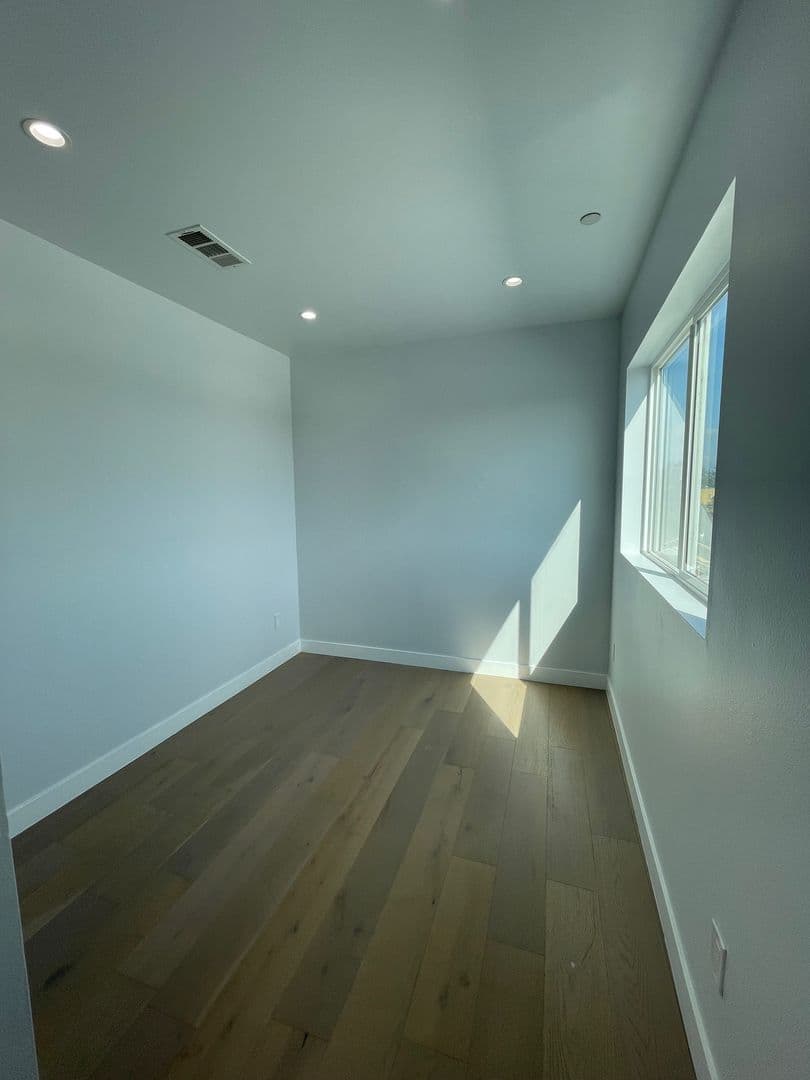 LOS ANGELES Apartment: 5468 CARLIN ST / 2650-2652 HAUSER BLVD