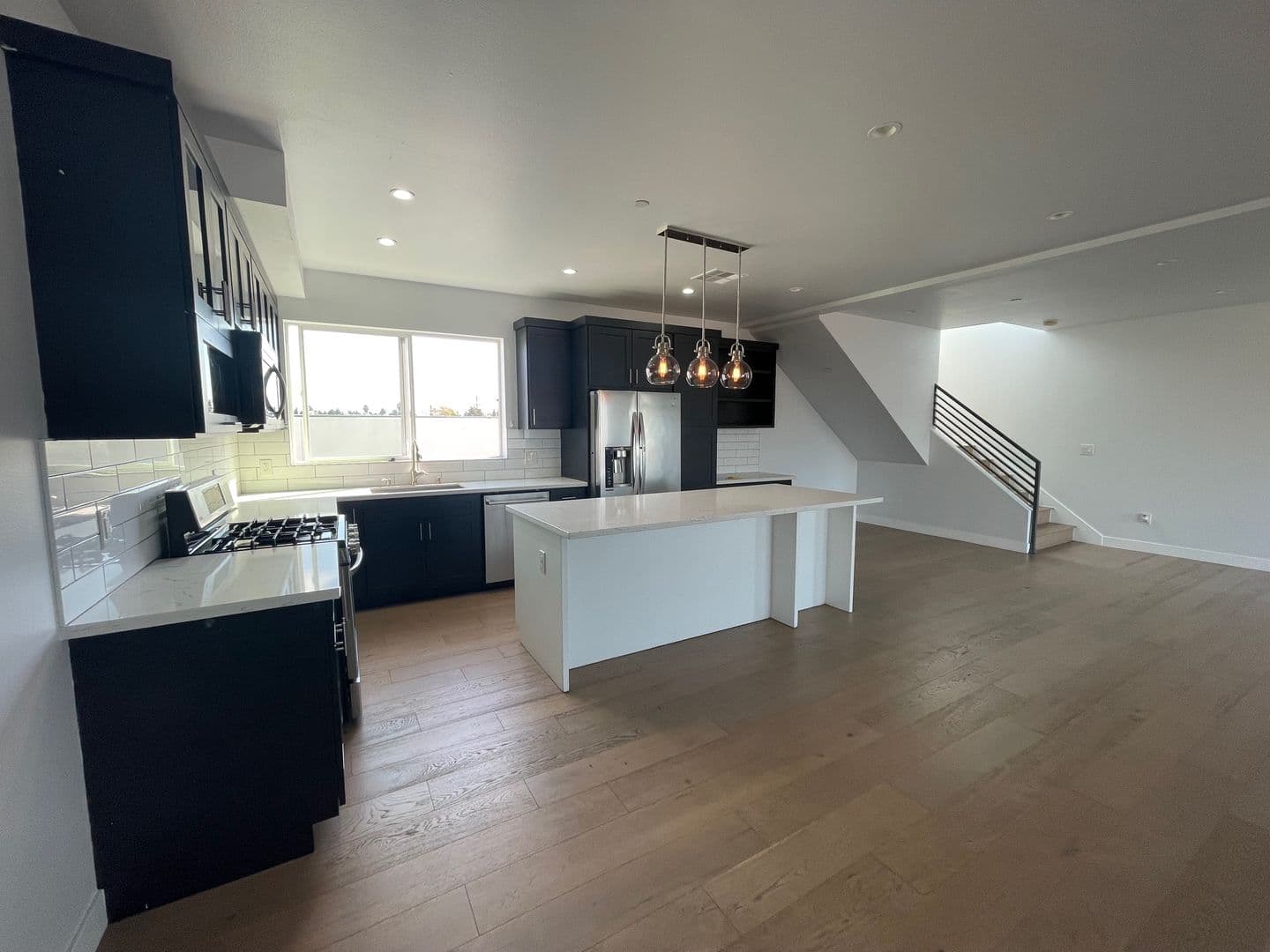 LOS ANGELES Apartment: 5468 CARLIN ST / 2650-2652 HAUSER BLVD