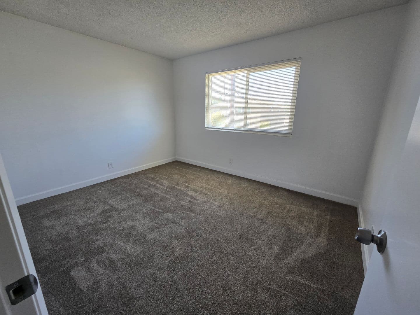 ANAHEIM Apartment: 2650 E. PARK LN